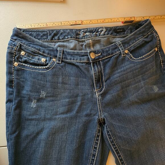 Seven7 Bootcut Jeans Women's 20 Blue Dark Wash Slight Distressed Flap Pockets - Picture 11 of 16